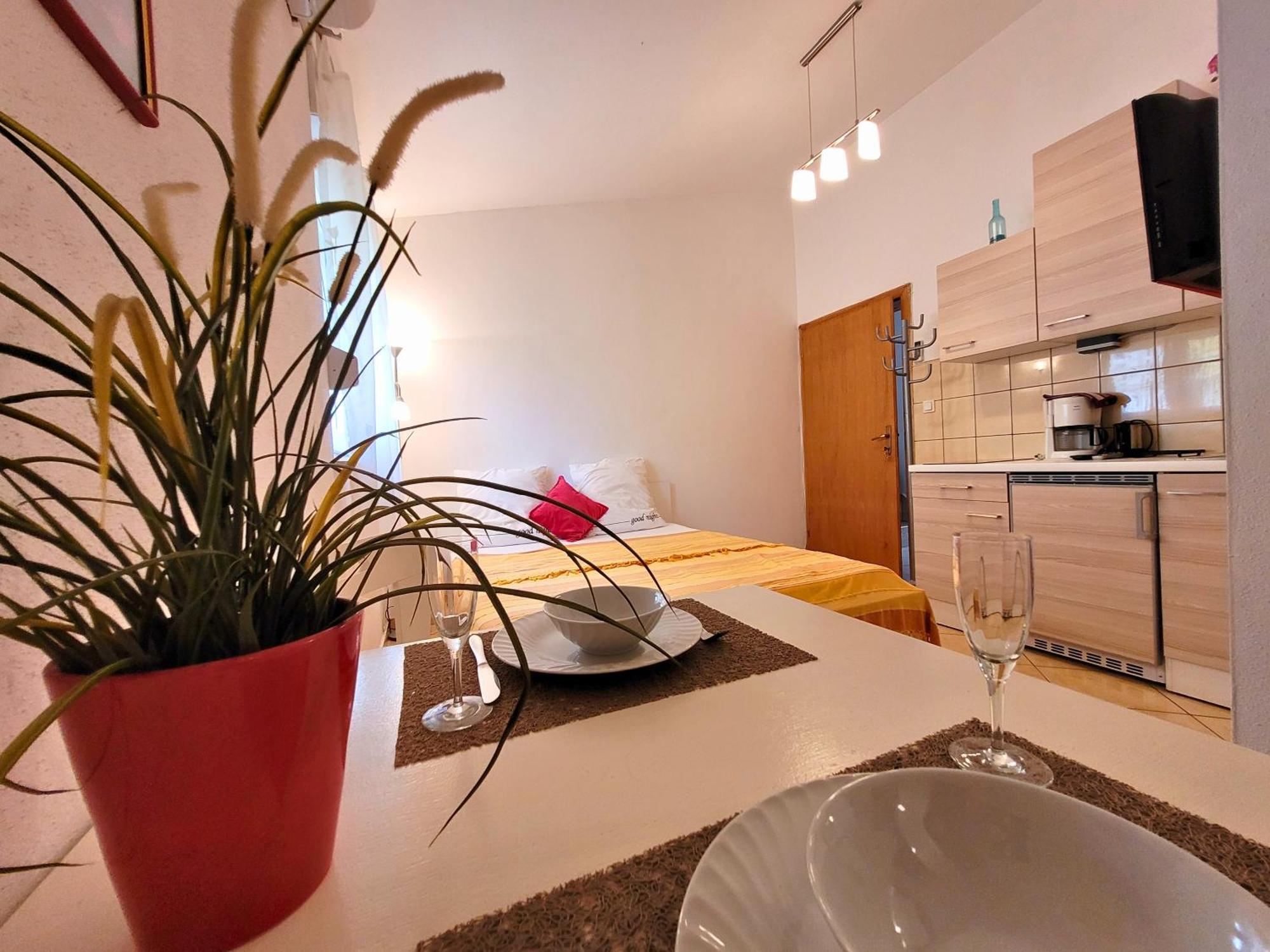 Apartment Jelena Vir Exterior foto
